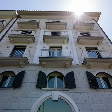 Le Fratte Luxury Ferienhaus