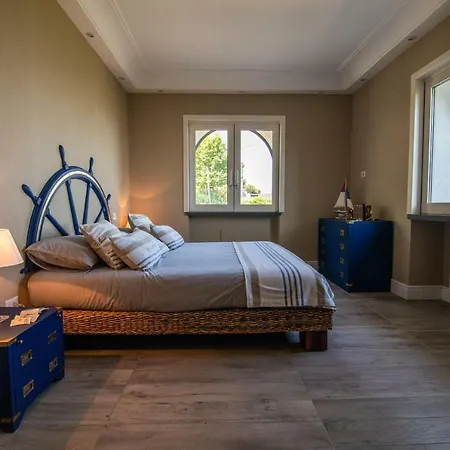 Ferienhaus Le Fratte Luxury Castellammare di Stabia